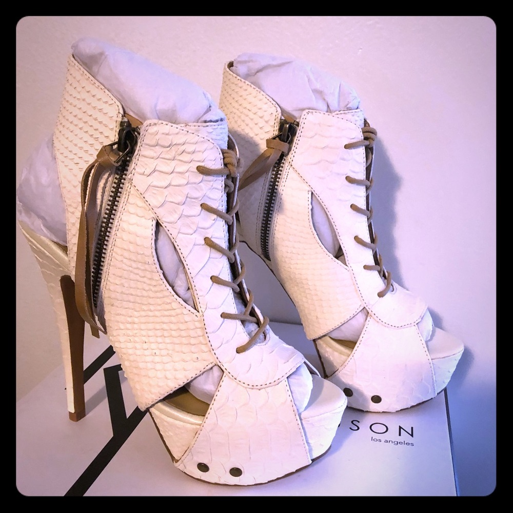 Women’s heels